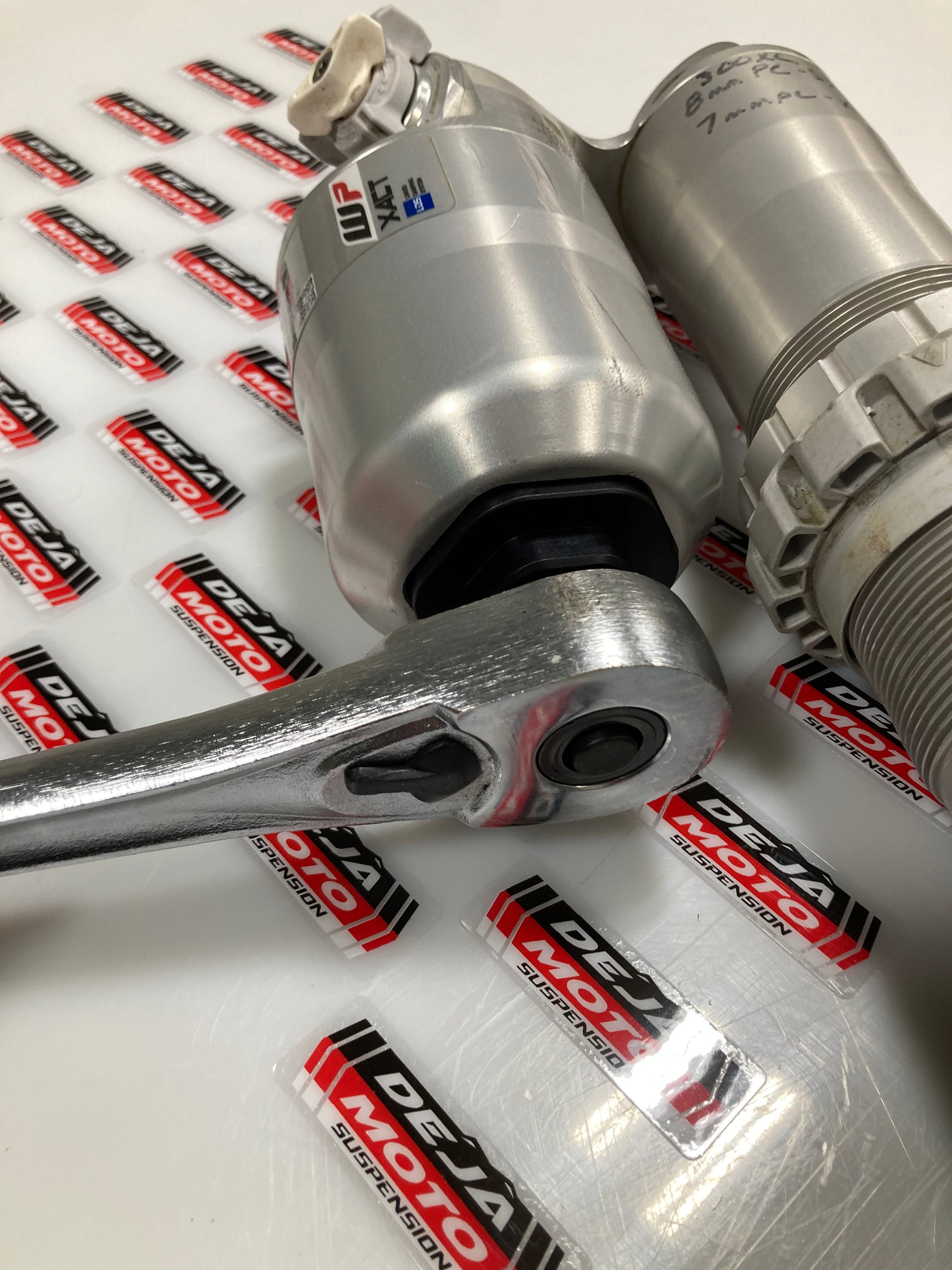 WP Shock Reservoir Removal Tool for 2023+ Xact Linkage and 2024+ Xplor ...